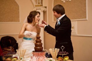 Шоколадный фонтан свадьба