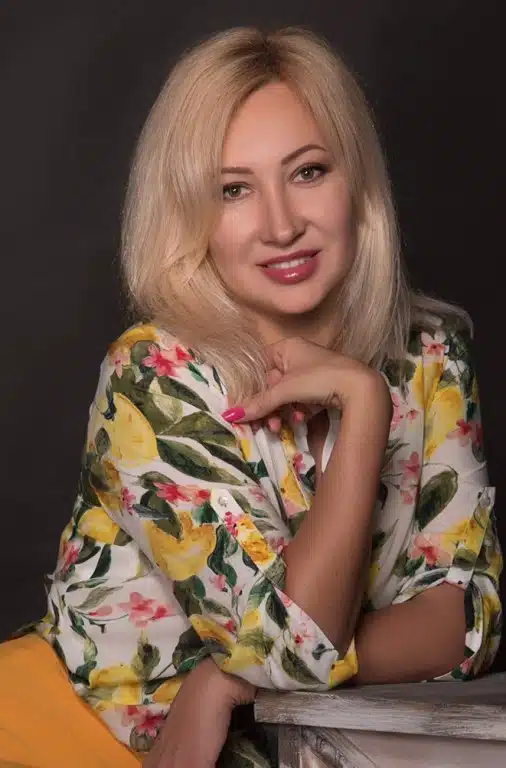 Олена Овсяннікова